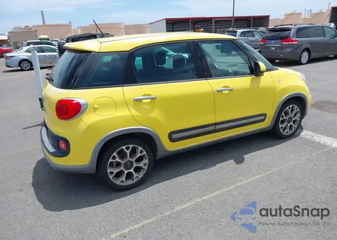 2014 Fiat 500L Trekking z USA, uszkodzony, nr VIN ZFBCFADH7EZ020527